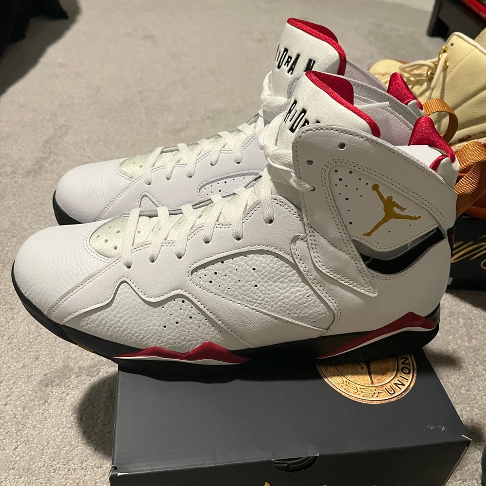 Air Jordan 7 - white, cardinal red - unworn - no original box